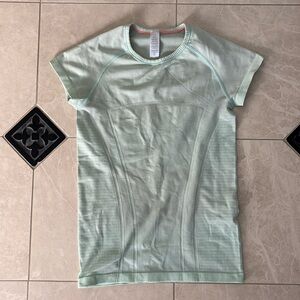 Ivivva short sleeve (kids)